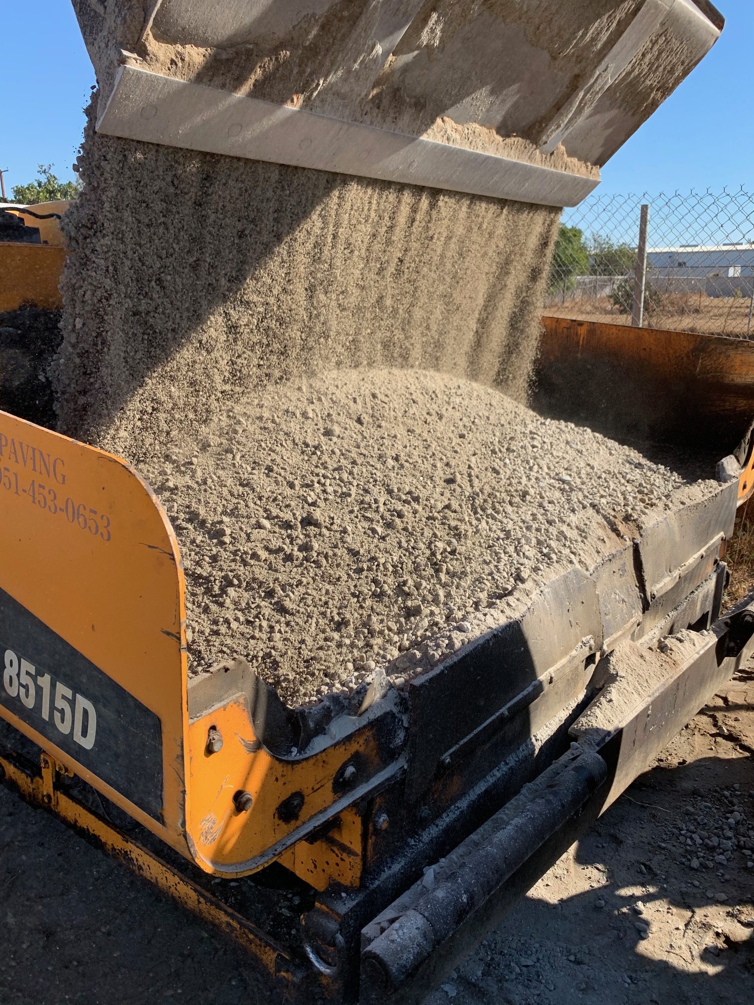 Professional asphalt paving and sealcoating services for residential and commercial driveways in Perris, CA.